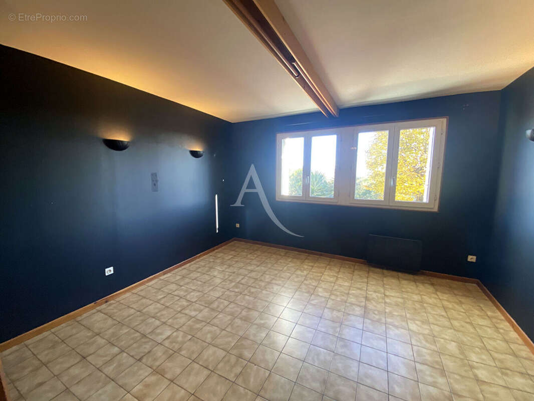 Commerce à CASTELNAUDARY