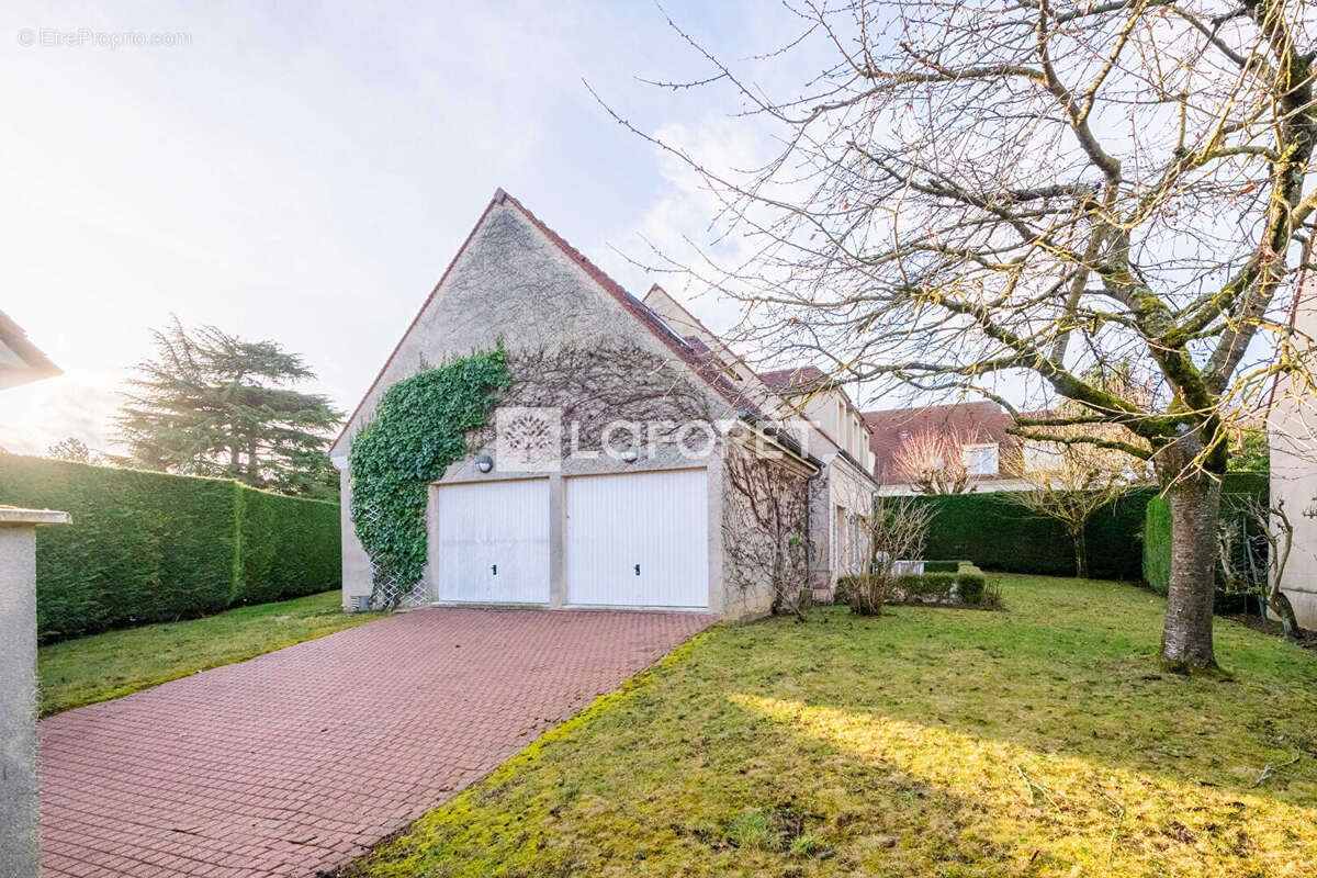 Maison à LOUVECIENNES