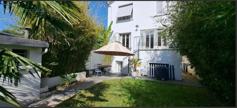 Maison à CHAMPIGNY-SUR-MARNE