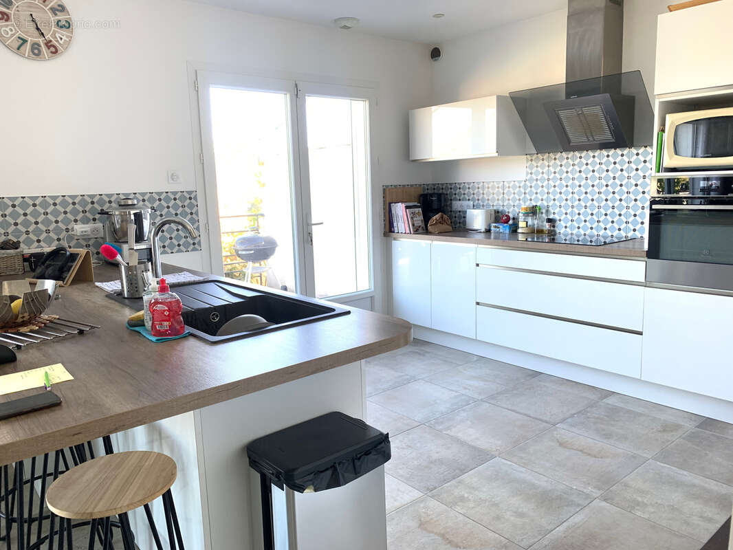 VILLA T5 avec garage et piscine - photo 3