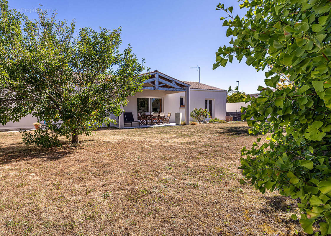 Maison de plain pied dans le centre de  St Vivien - photo 12