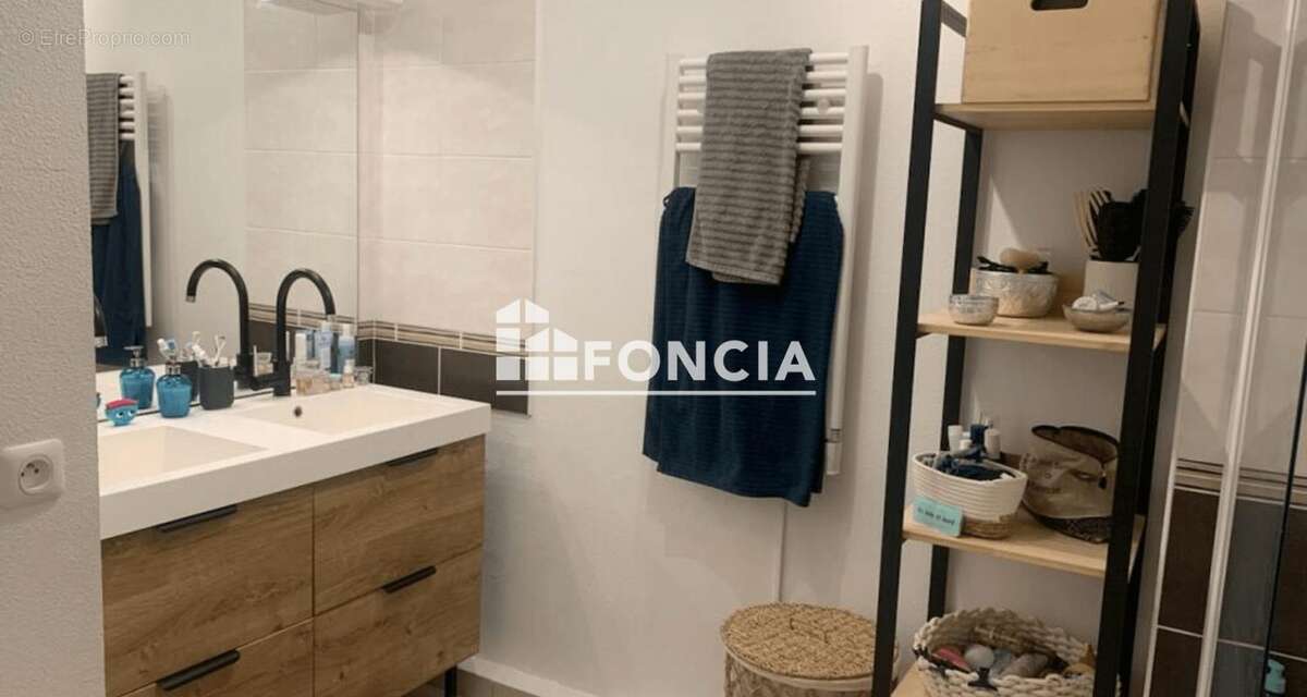 Appartement à SALON-DE-PROVENCE