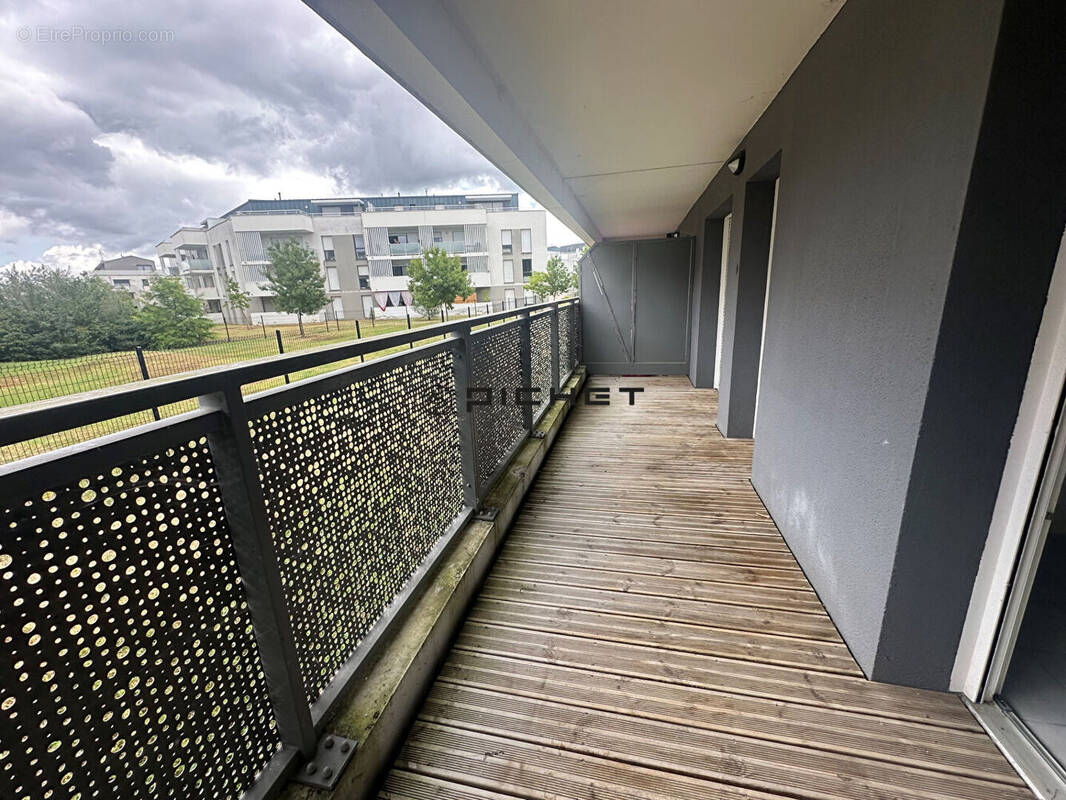 Appartement à VILLENAVE-D'ORNON