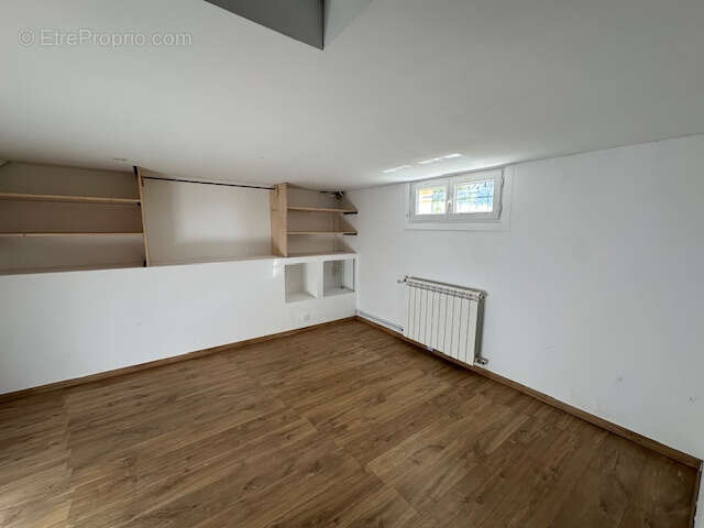 Maison à CHASTELLUX-SUR-CURE