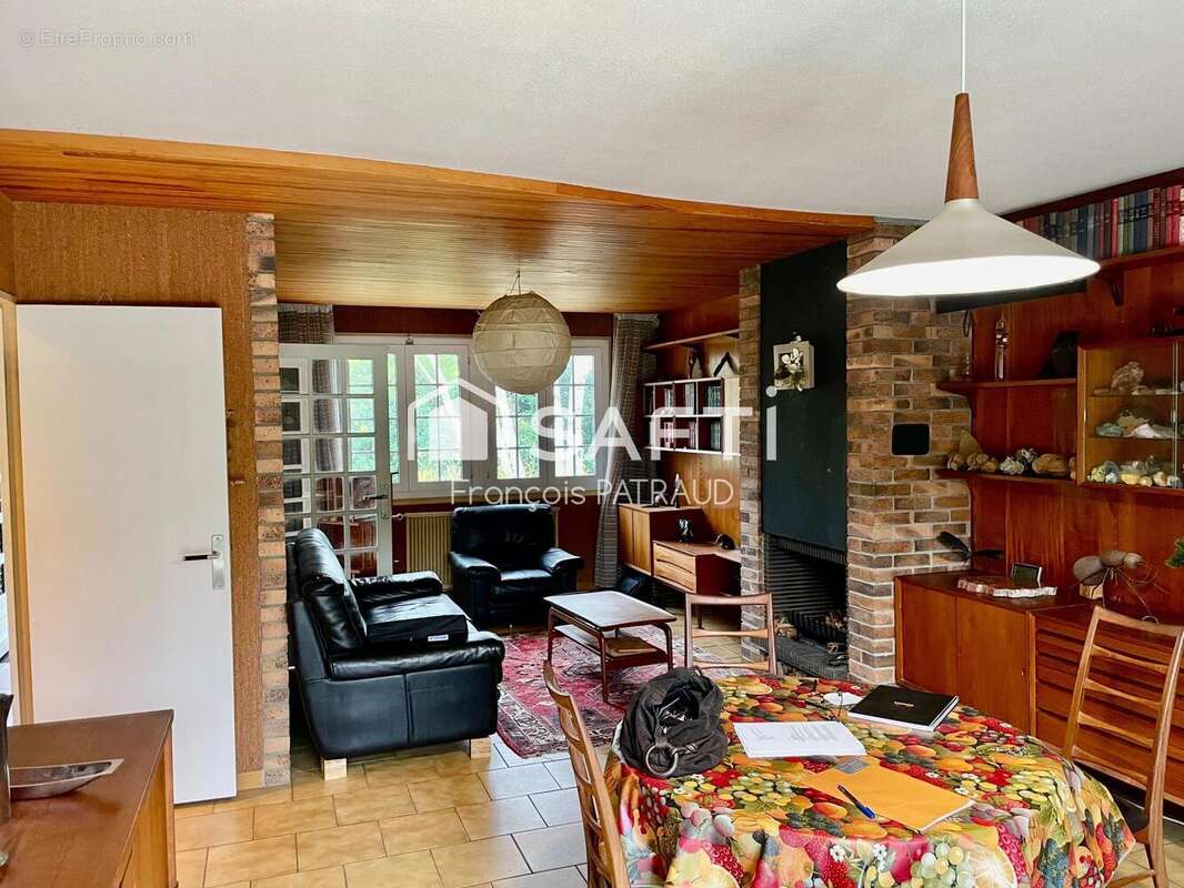 Photo 8 - Maison à LE PERRAY-EN-YVELINES