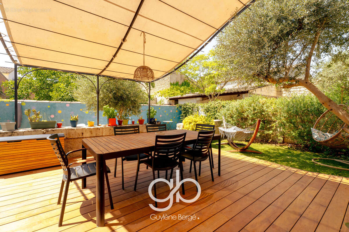 Lansargues Maison 4 chambres 234 M2 avec jardin - photo 3