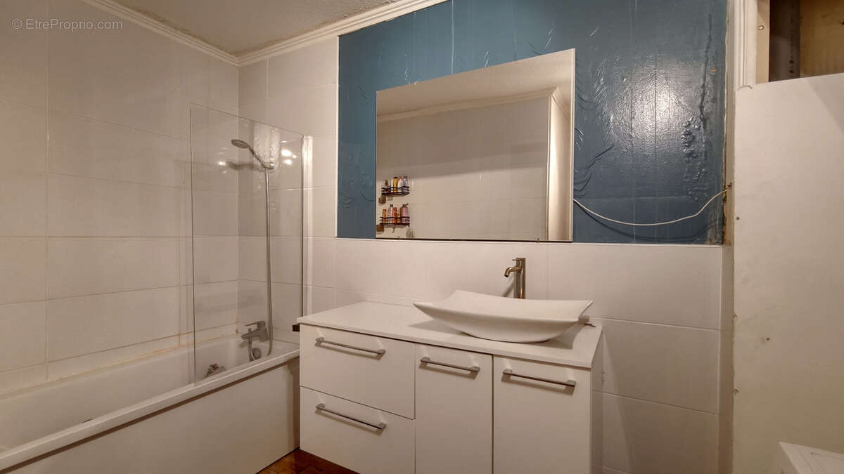 Appartement à CHENOVE