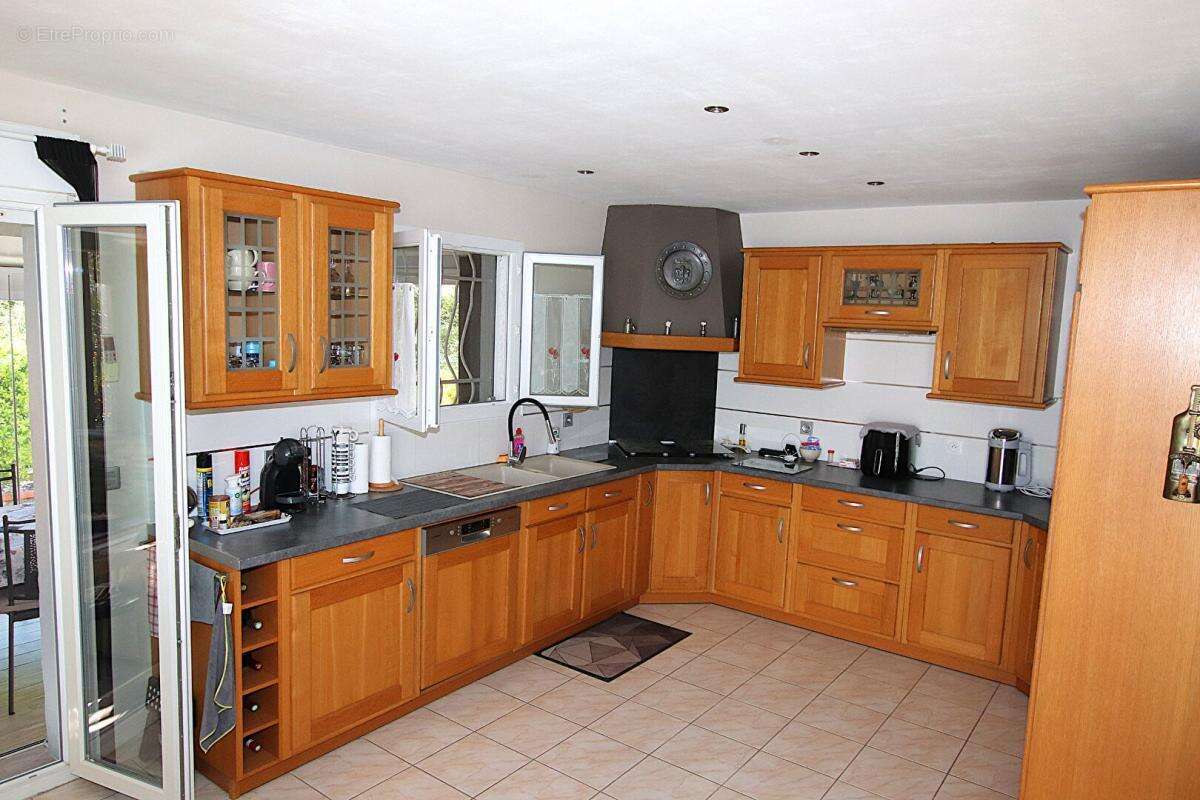 Villa de plain-pied 136 m² - Cadre exceptionnel - photo 6