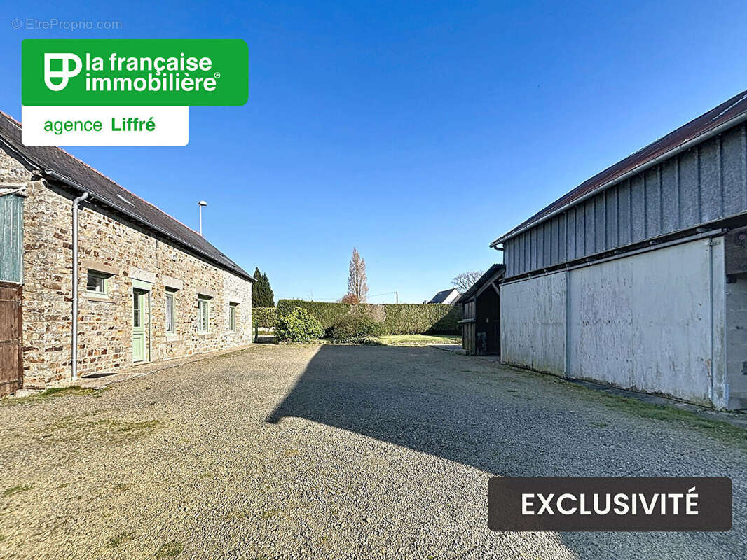 Maison à LA BOUEXIERE