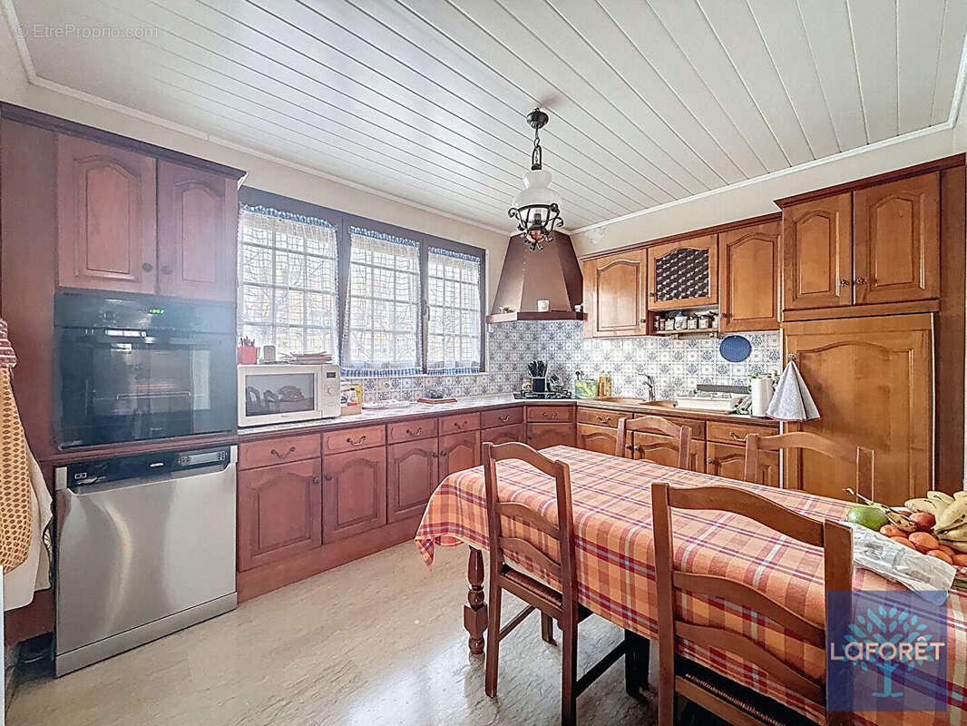 Maison à VIGNEUX-SUR-SEINE