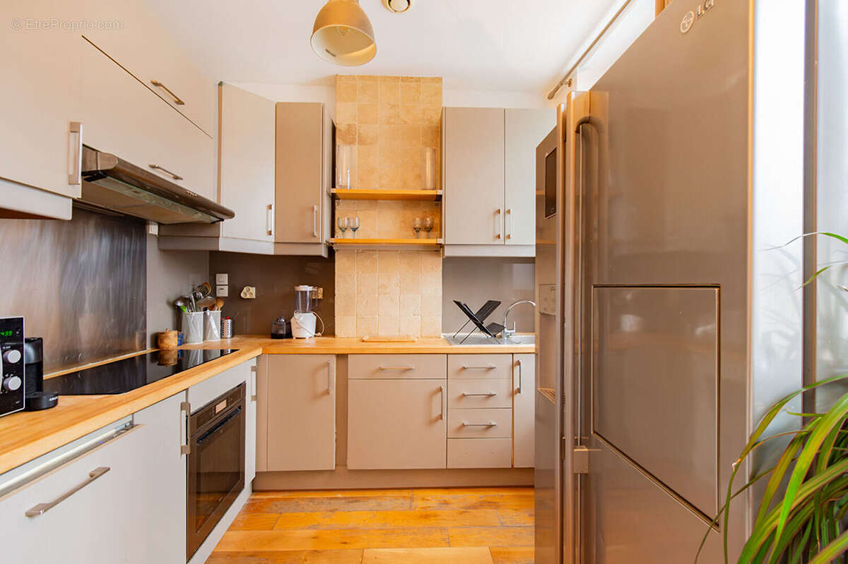 Appartement à MARSEILLE-6E