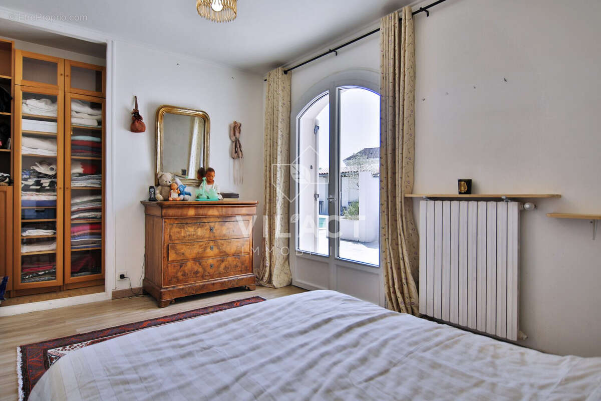 Maison 217 m² à Parempuyre  - photo 6