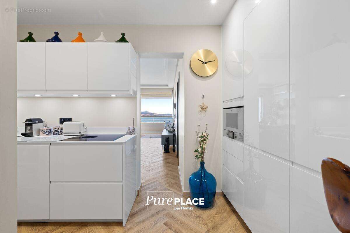 Appartement à VILLENEUVE-LOUBET