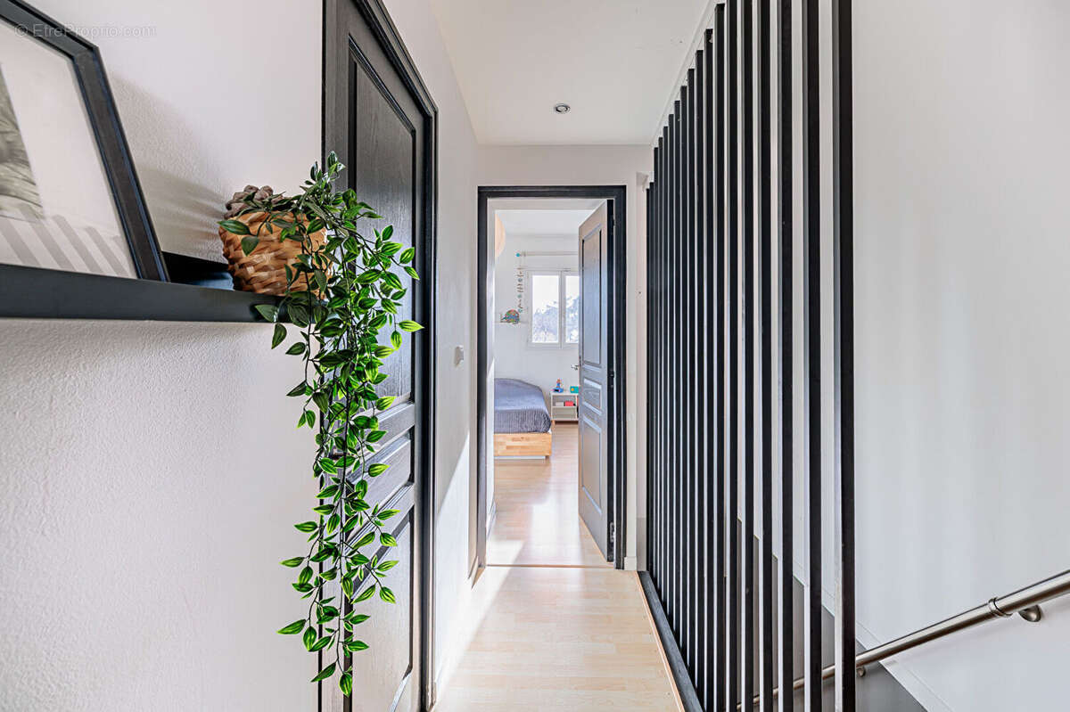 Coup de coeur pour cette maison de village type 4 d'environ 113 m² - photo 9