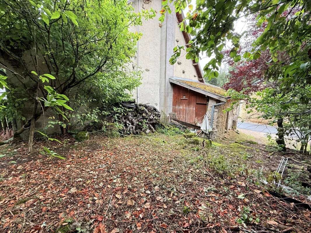 Maison à OUTREMECOURT