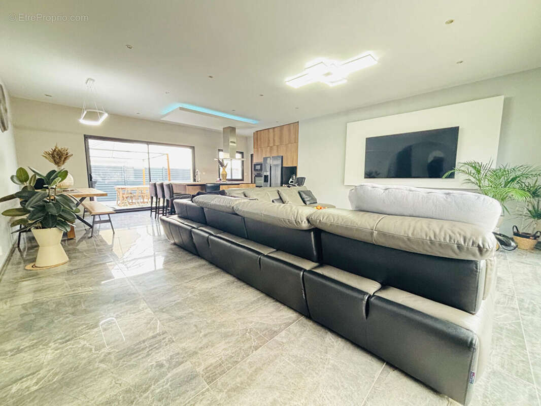 Maison à PERDREAUVILLE