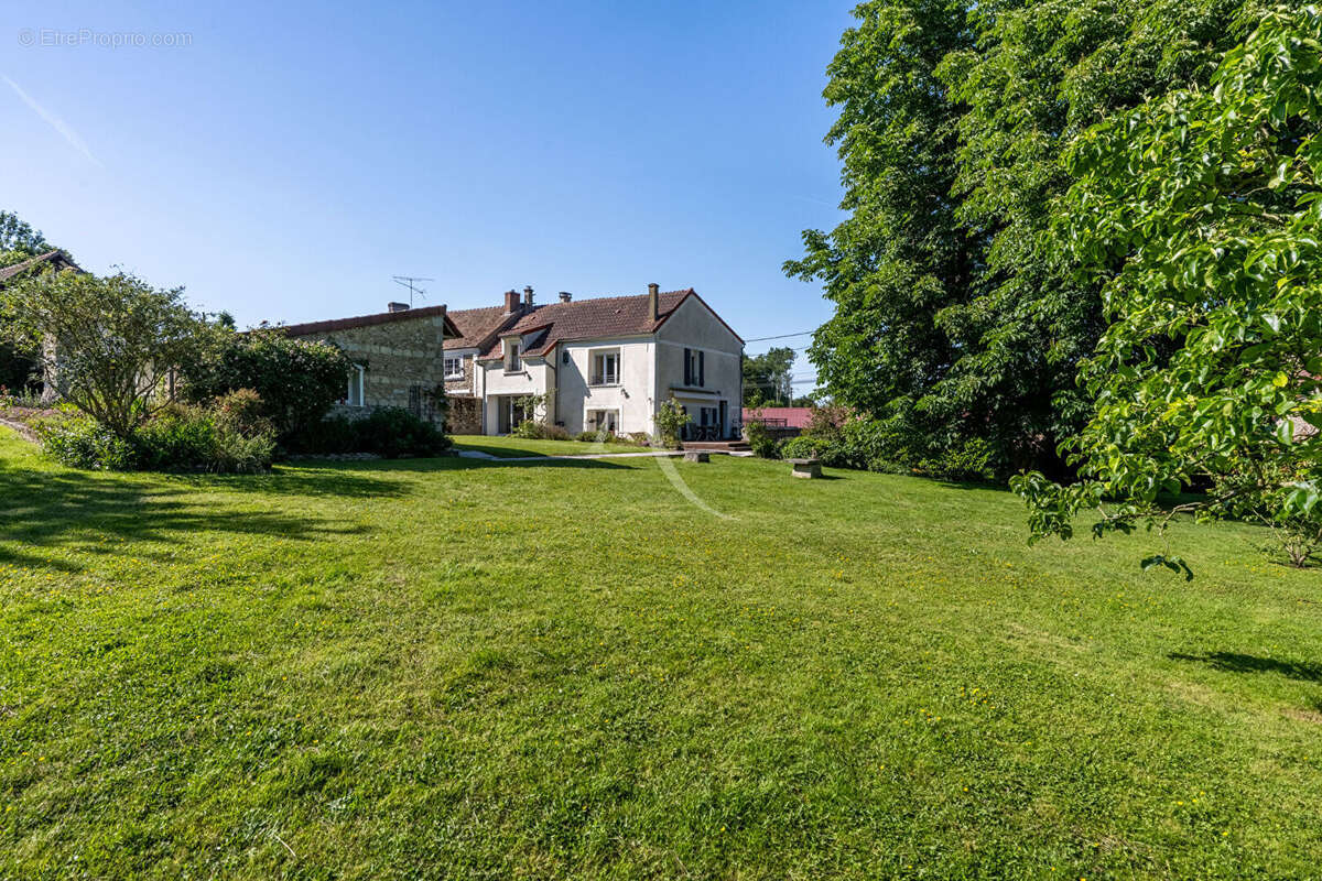 Maison à NEUVILLE-BOSC