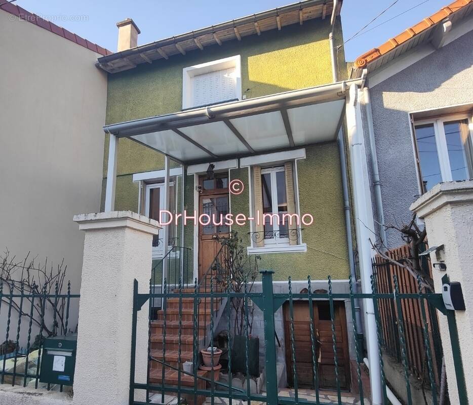 Maison à CLERMONT-FERRAND