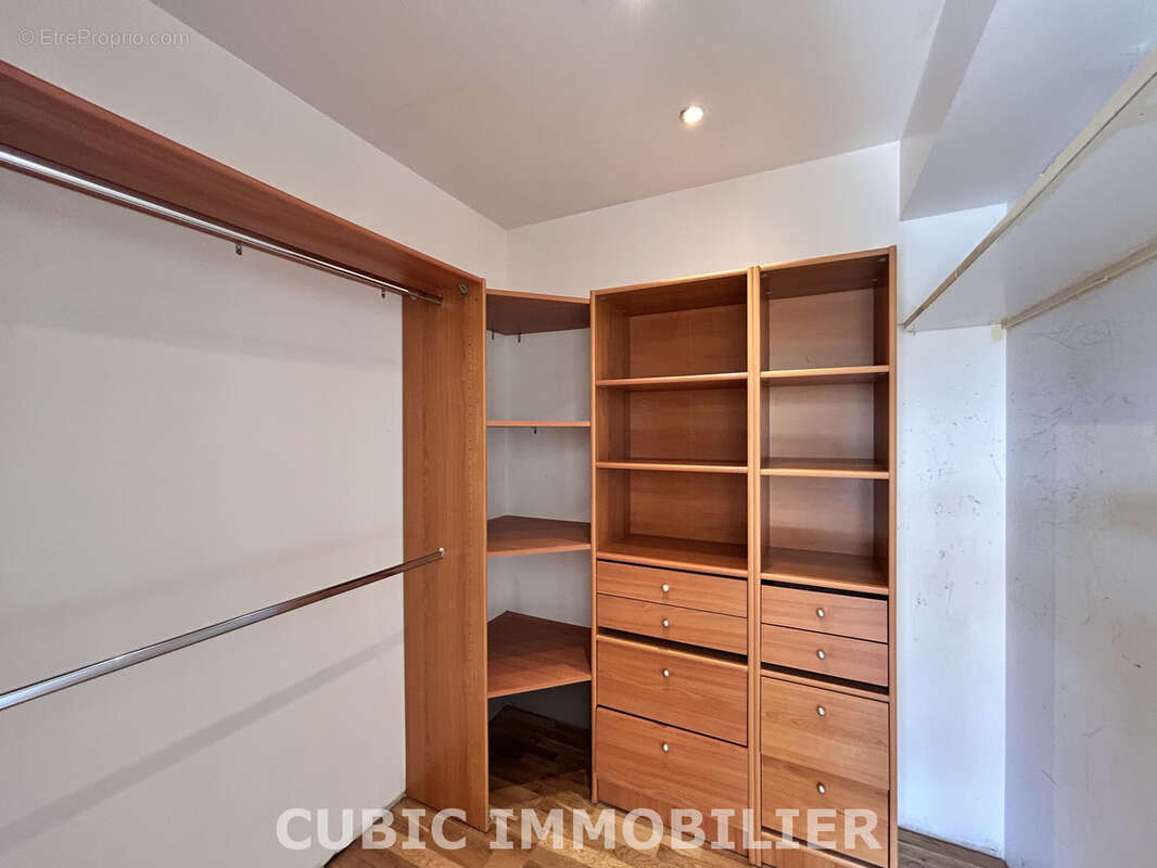 Maison à LACHASSAGNE