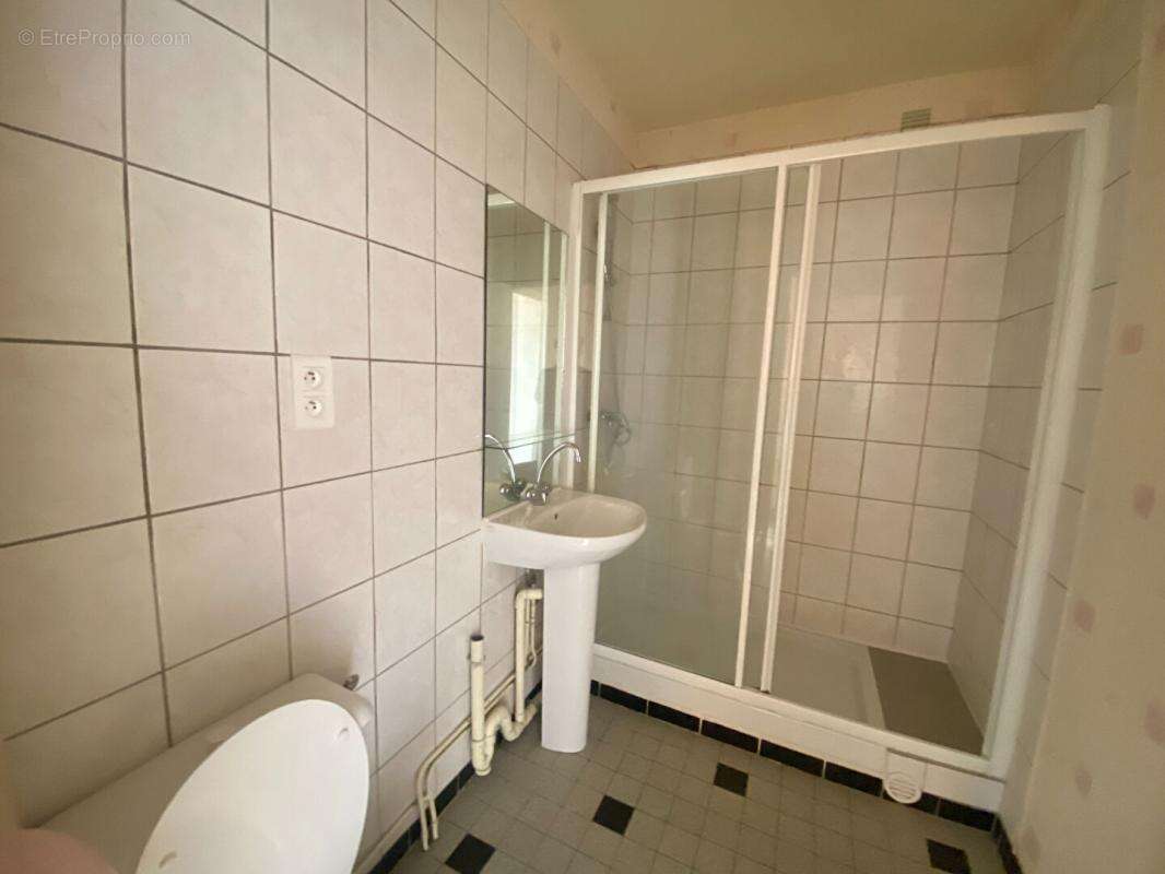 Appartement à LE COTEAU
