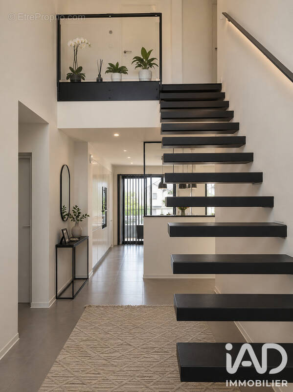 Photo 1 - Maison à MONTREUIL-JUIGNE