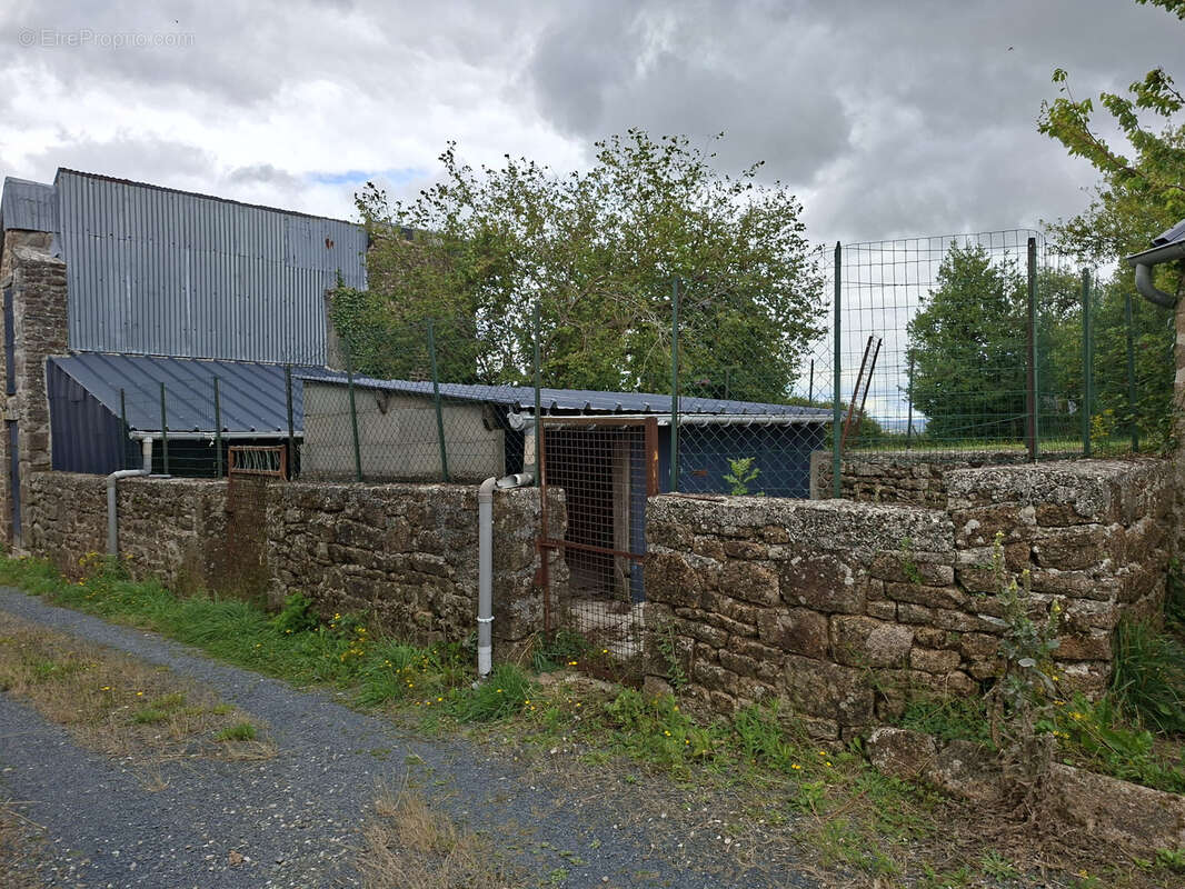 Maison à CHARCHIGNE