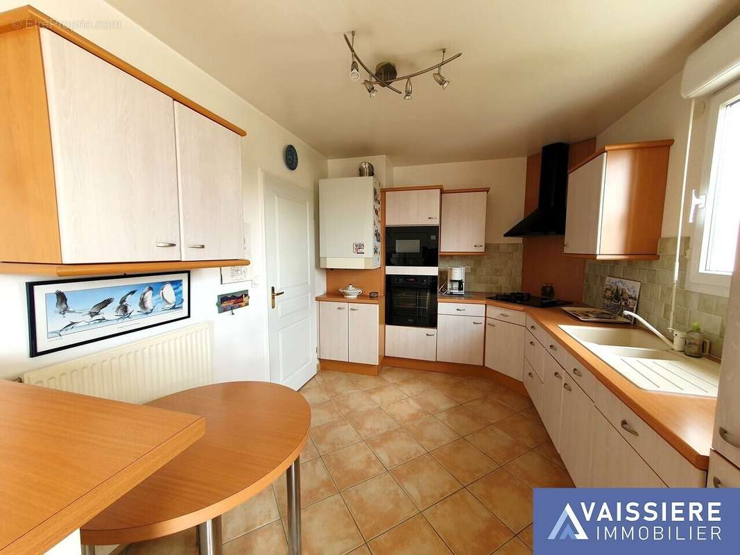 Appartement à MONTIGNY-LE-BRETONNEUX