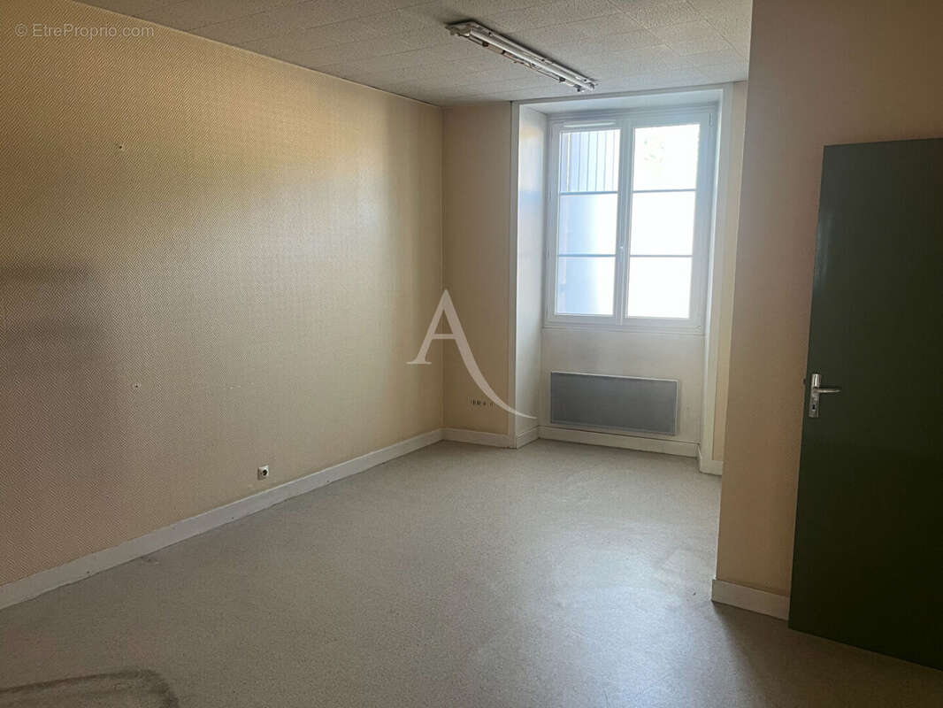 Commerce à ROCHEFORT