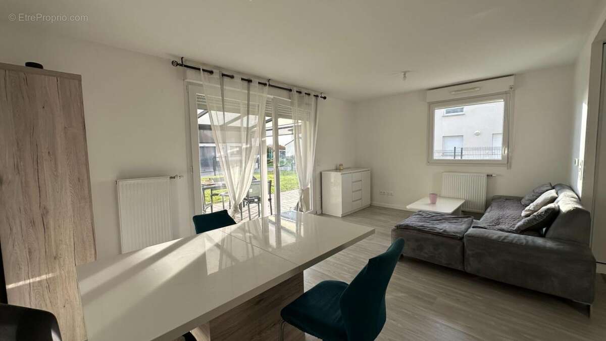 Maison à GRAND-CHARMONT