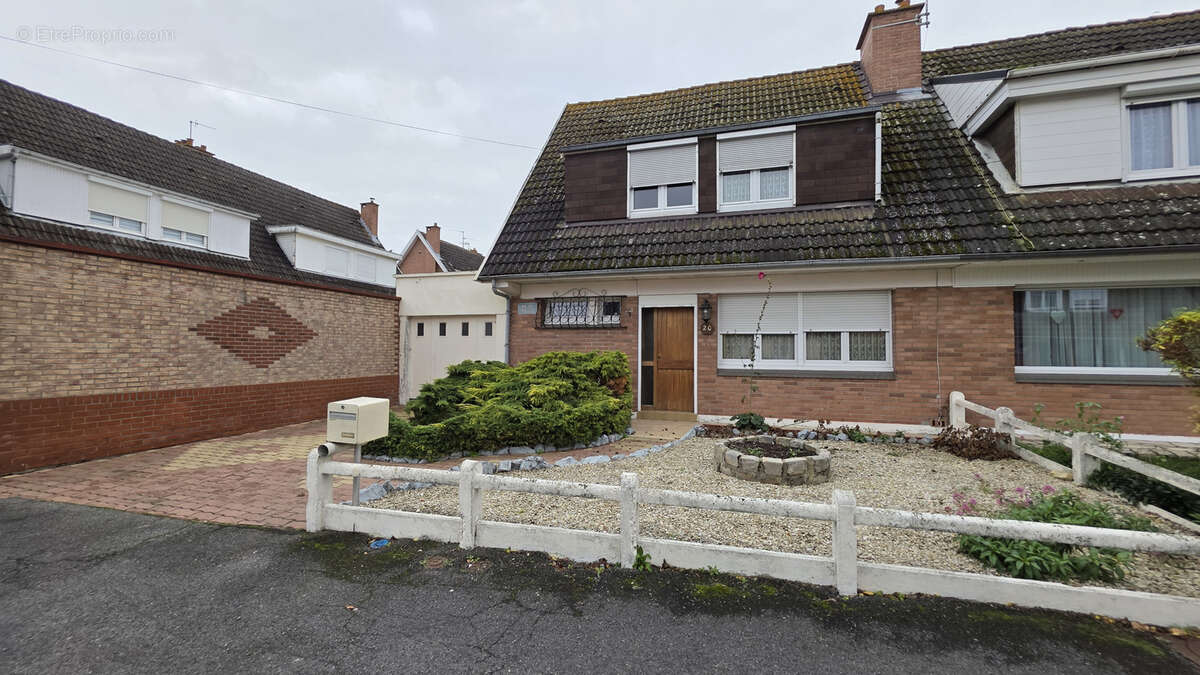 Maison à LOOS-EN-GOHELLE