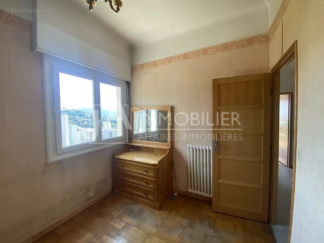 Nice nord 4 pieces + jardin + bureau - photo 11