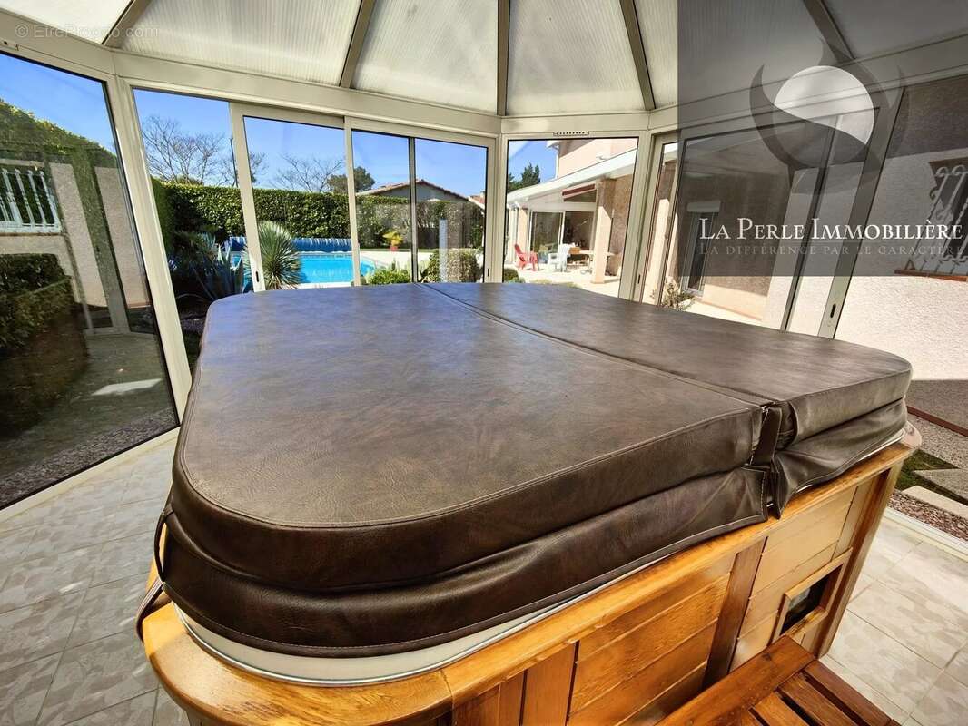 Maison à GRATENTOUR