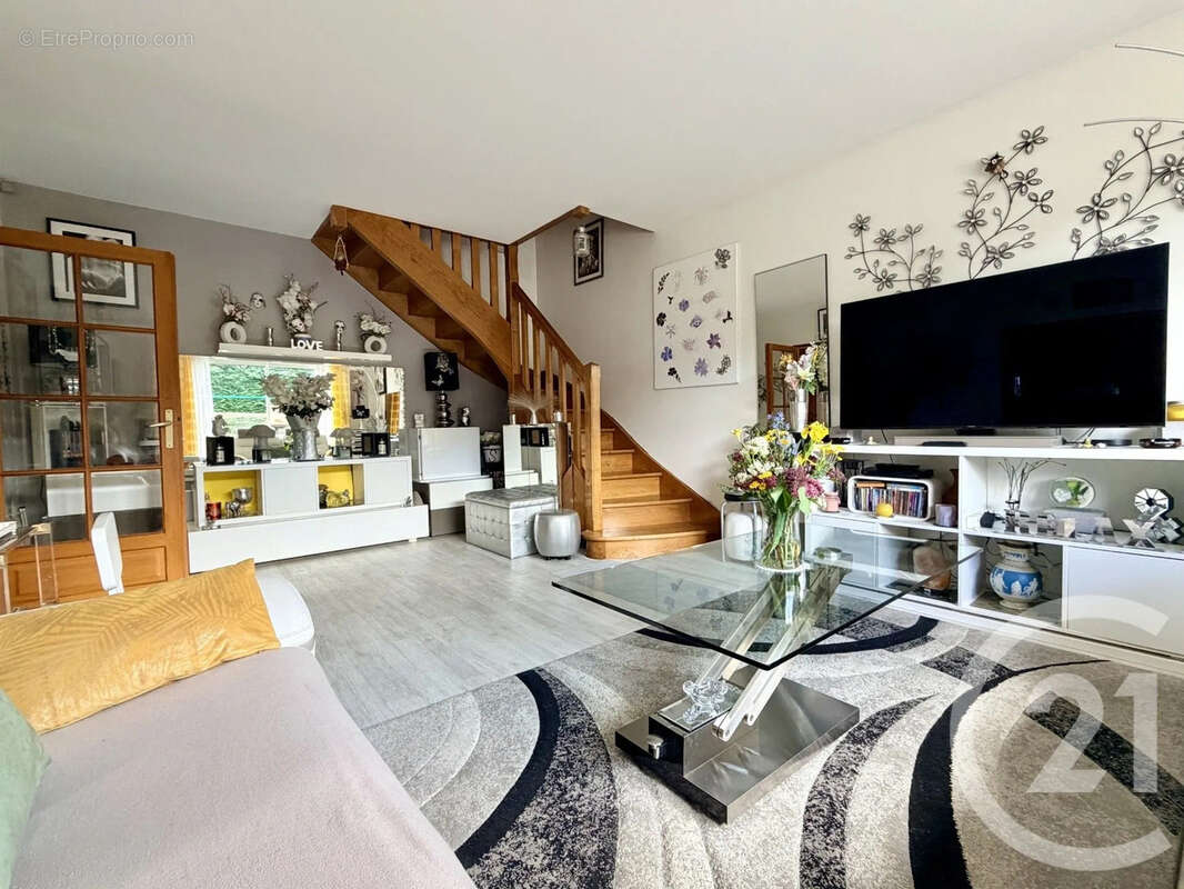 Appartement à THORIGNY-SUR-MARNE