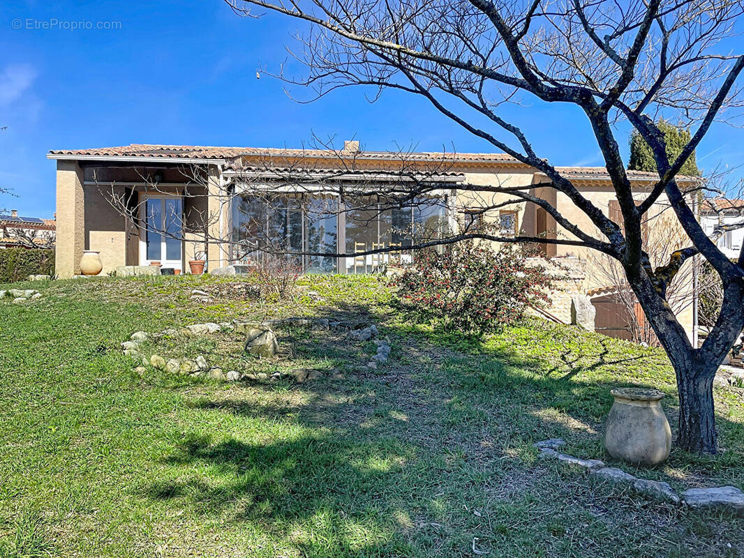 Maison à VALENSOLE
