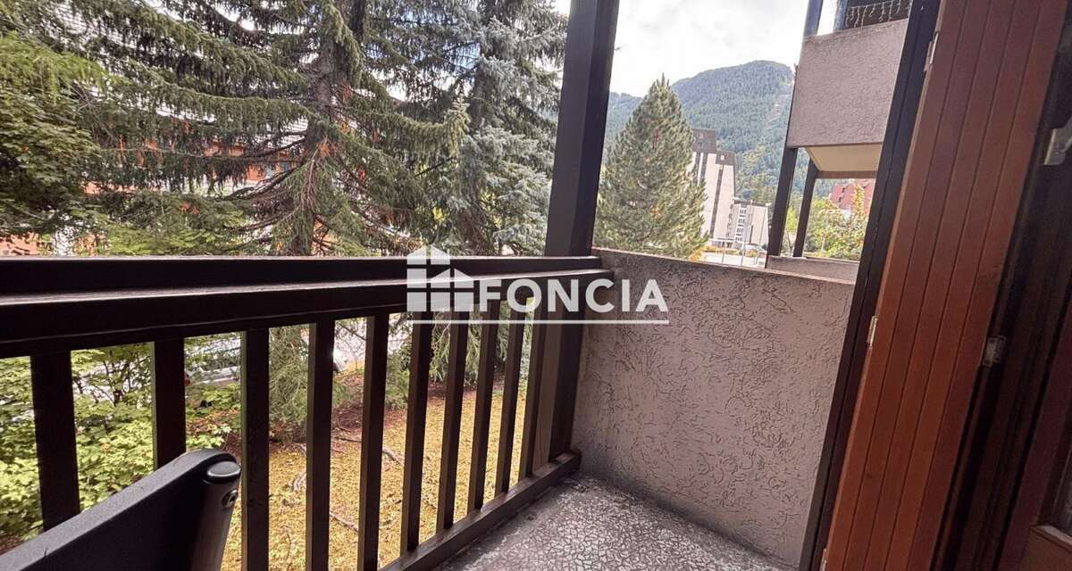 Appartement à LA SALLE-LES-ALPES