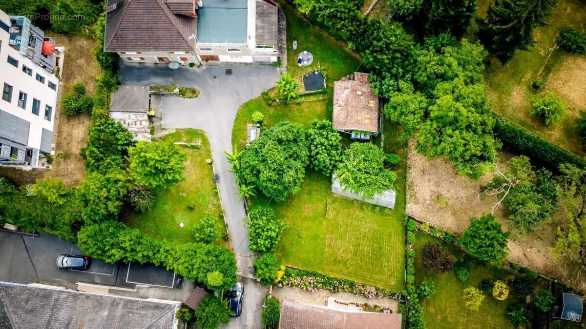 Terrain à ANNEMASSE