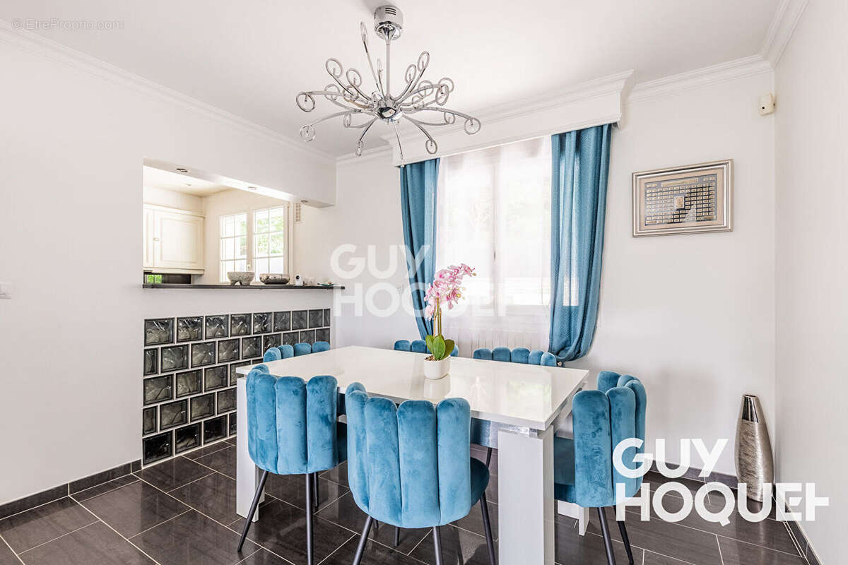 Maison à ATHIS-MONS