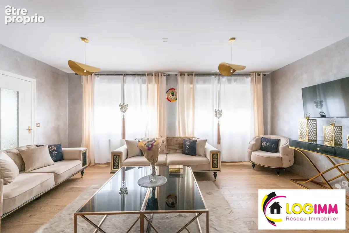 Maison 8 pièces 155 m² à vendre à Raismes (59590) - photo 2