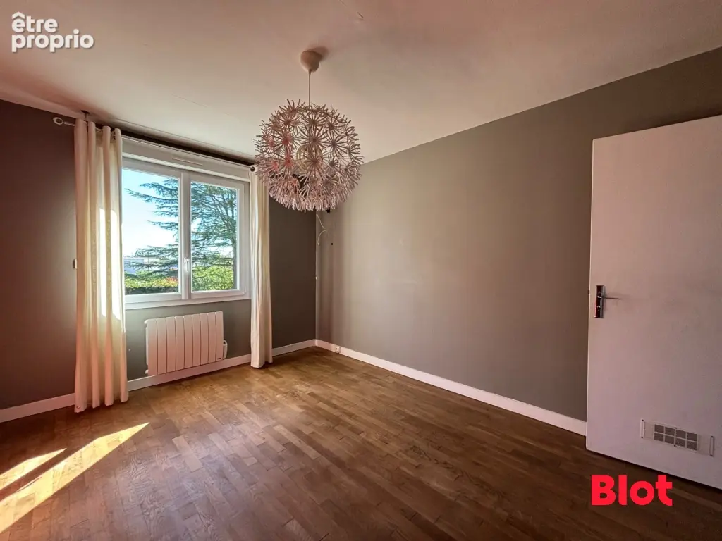 Maison 9 pièces 122 m² à vendre à Crevin (35320) - photo 5