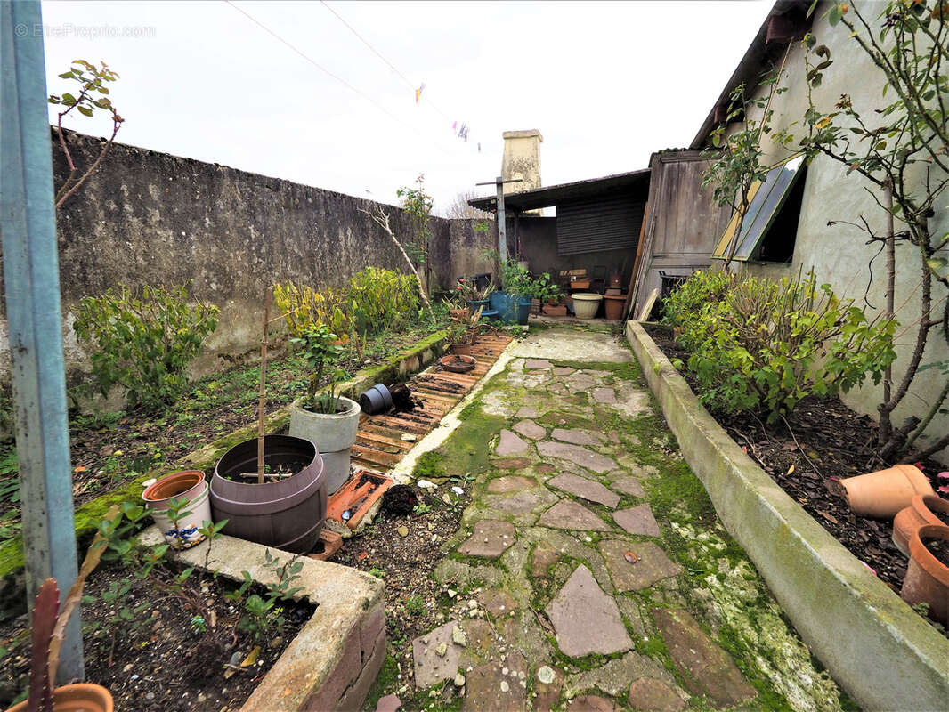 Maison à GONTAUD-DE-NOGARET