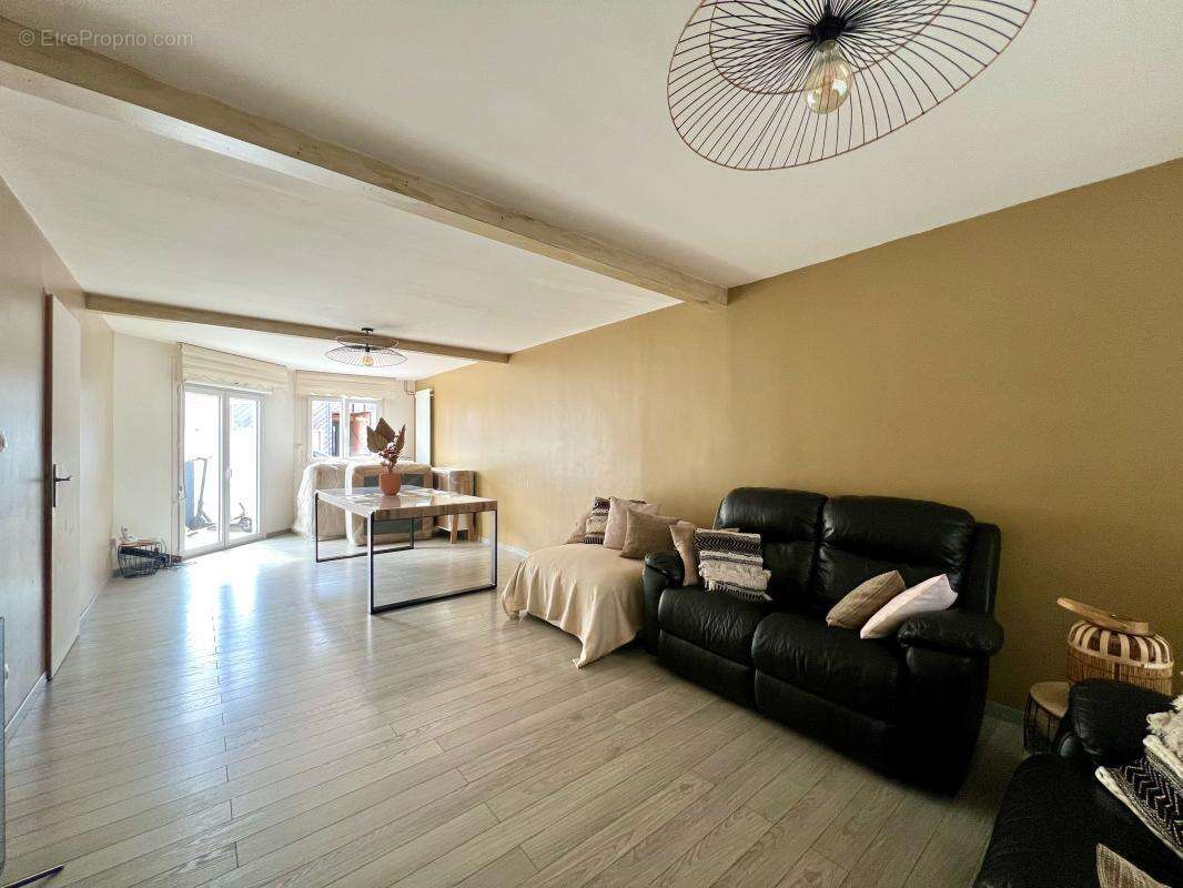  À découvrir sur Calais – Maison familiale de 114 m² à 190 000 €  - photo 3