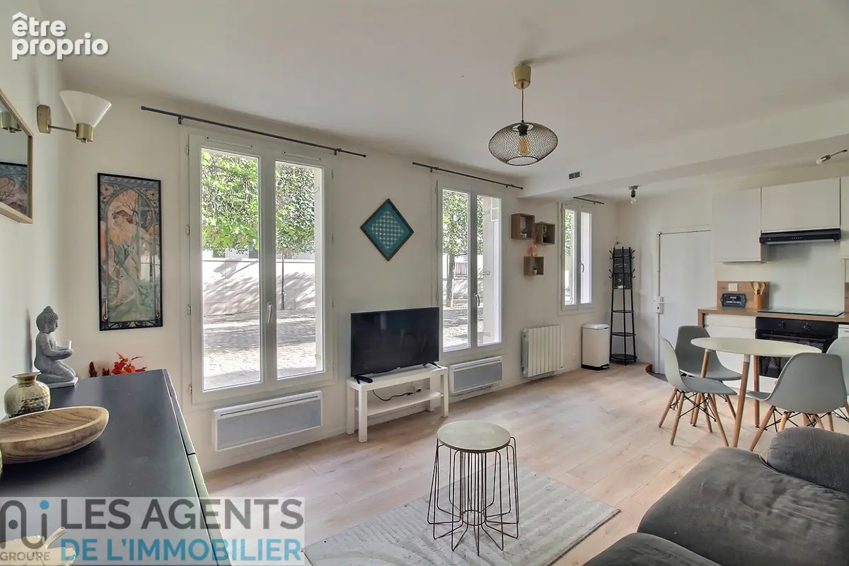 Appartement  2 pièces - Vieux Puteaux - parfait état - photo 4