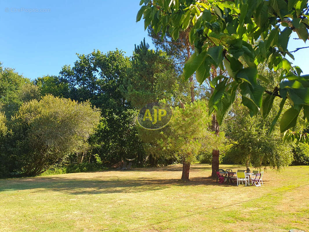 Maison à GRAYAN-ET-L'HOPITAL