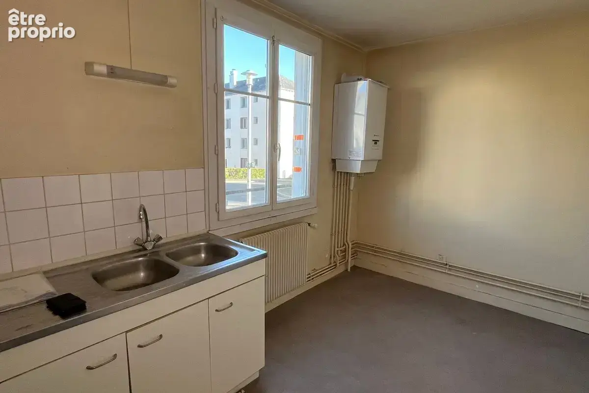 Loches - Appartement T3 - photo 3