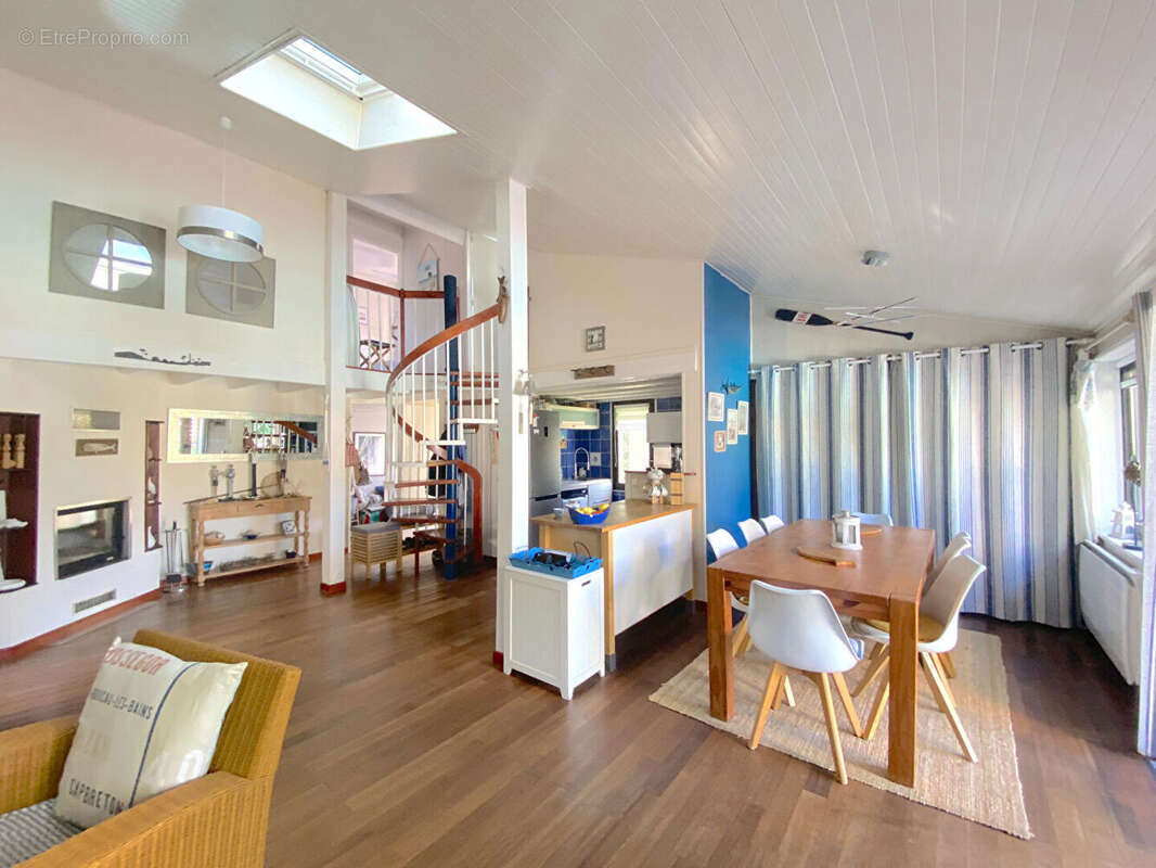 Maison à GUJAN-MESTRAS