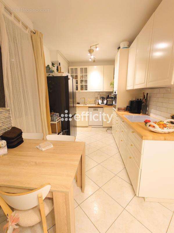 Appartement à LYON-7E