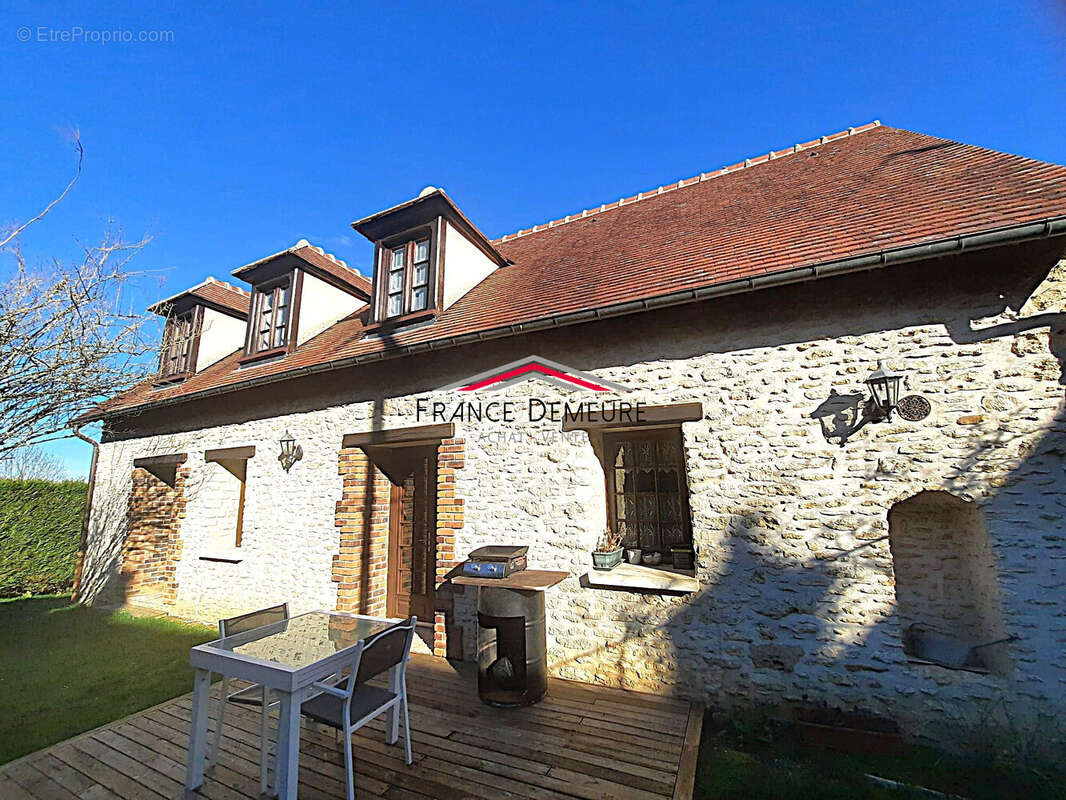 Maison 167 m² à Gisors  - photo 2