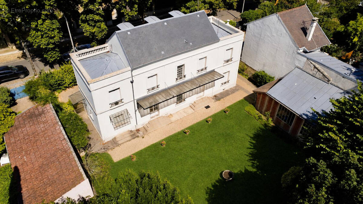 Maison à MAISONS-LAFFITTE