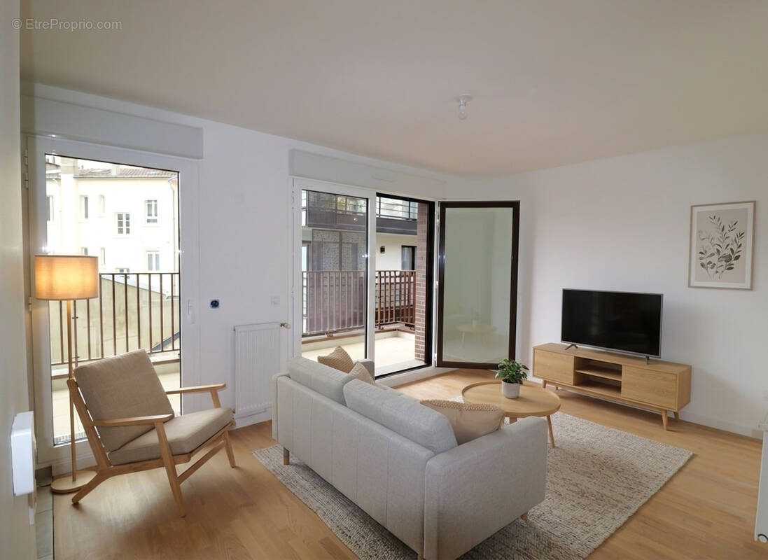 Appartement à ISSY-LES-MOULINEAUX