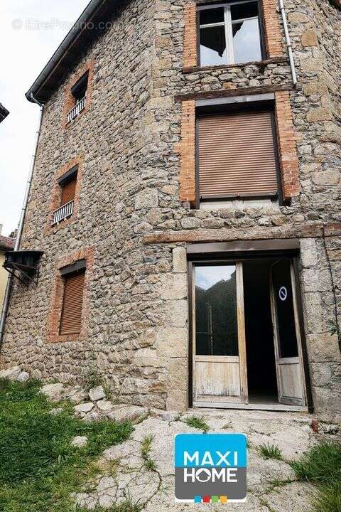 ensemble immobilier 220 m² - Fort potentiel (commerce + - photo 2